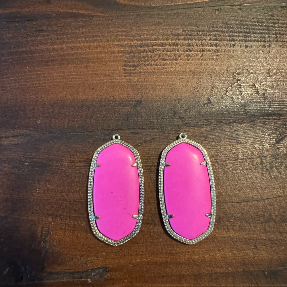 Kendra Scott earrings